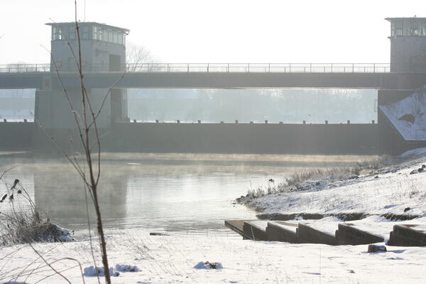 Stauwehr Winter