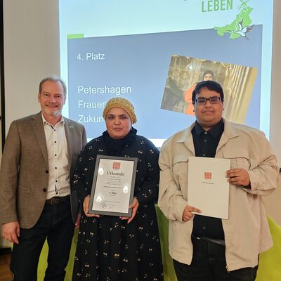 Bild vergr&ouml;&szlig;ern: Heimatpreis 2025_4. Platz Petershagen Frauen der Zukunft