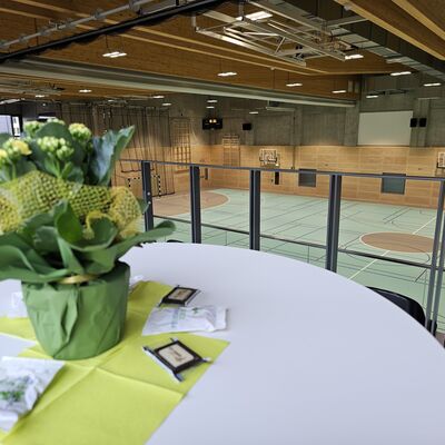 Bild vergr&ouml;&szlig;ern: Mehrzweckhalle Innenansicht